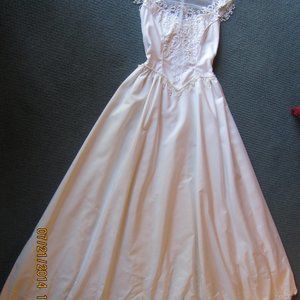 Vintage Alfred Angelo Wedding Dress, white, slim fit, exc. cond.